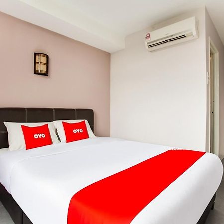 Oyo 89631 988 Hotel Johor Bahru Exteriér fotografie