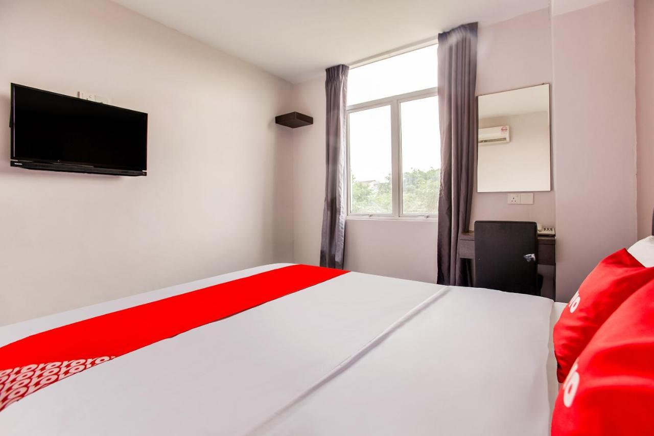 Oyo 89631 988 Hotel Johor Bahru Exteriér fotografie